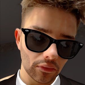 Meet your Posher, Danny